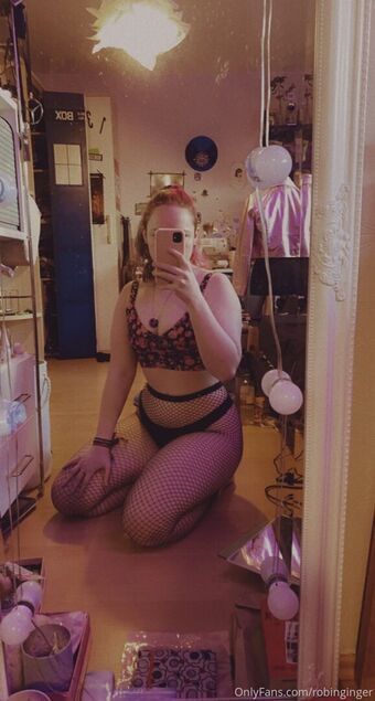 robinginger Голи Изтичания OnlyFans Снимки 3