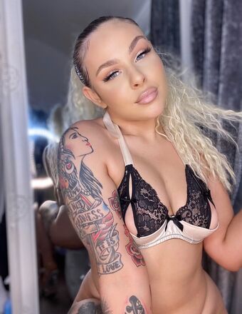 Rose Winter Голи Изтичания OnlyFans Снимки 8