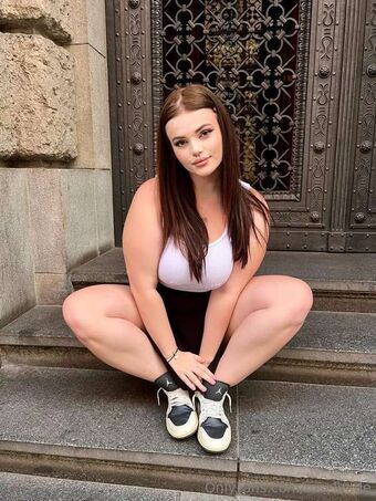 Roselinde Голи Изтичания OnlyFans Снимки 21