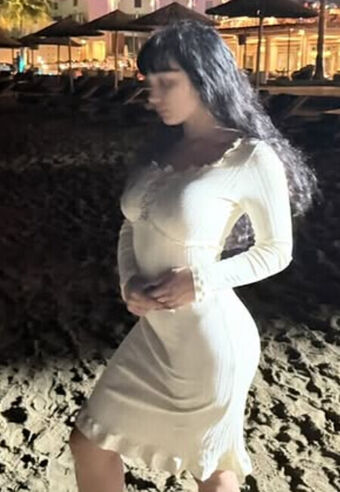 Rowan Blanchard Голи Изтичания OnlyFans Снимки 295