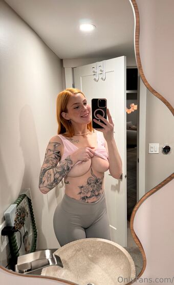 Roxy Delani Голи Изтичания OnlyFans Снимки 20