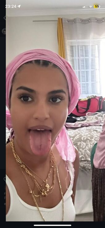 Rua Голи Изтичания OnlyFans Снимки 1