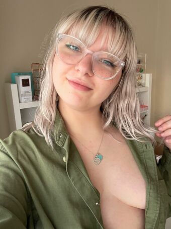 RX7FBae Голи Изтичания OnlyFans Снимки 16