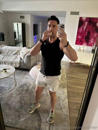 ryandriller Голи Изтичания OnlyFans Снимки 2