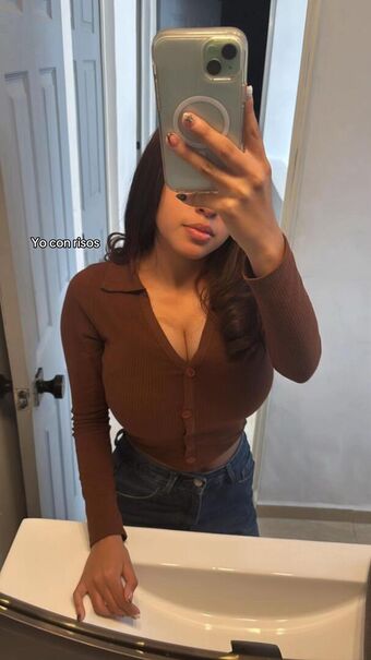 Sari Hernandez