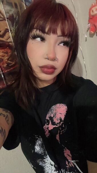 Sarynthia Голи Изтичания OnlyFans Снимки 20