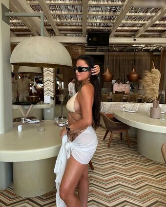 Selinaa Голи Изтичания OnlyFans Снимки 18