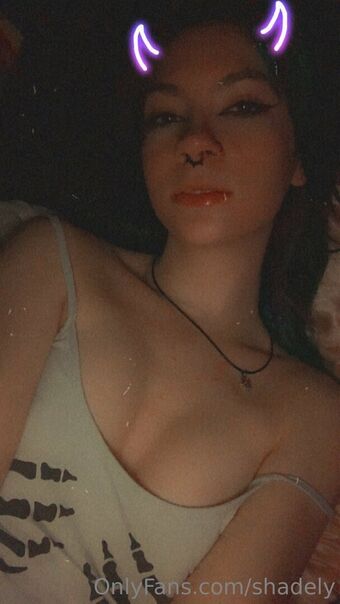 shadely Голи Изтичания OnlyFans Снимки 11
