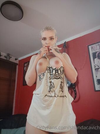 Shanda Голи Изтичания OnlyFans Снимки 4