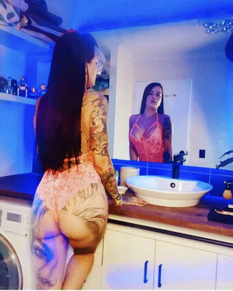 ShellandHuzz Голи Изтичания OnlyFans Снимки 10