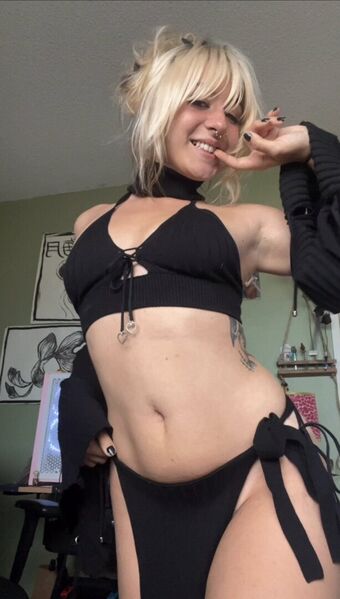 shroombie Голи Изтичания OnlyFans Снимки 27