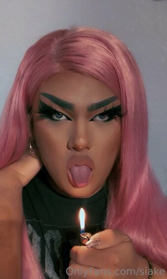 siake Голи Изтичания OnlyFans Снимки 6