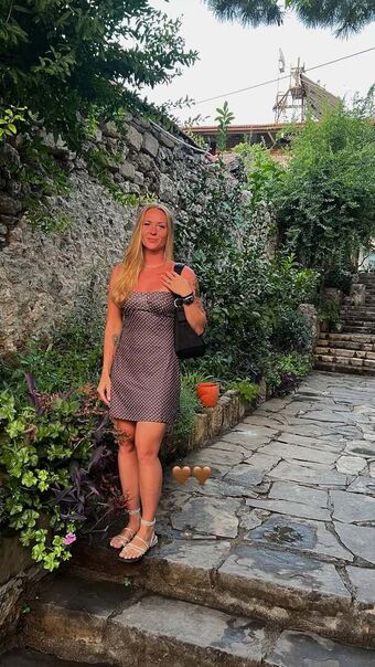 Simona Dalgaard Голи Изтичания OnlyFans Снимки 4