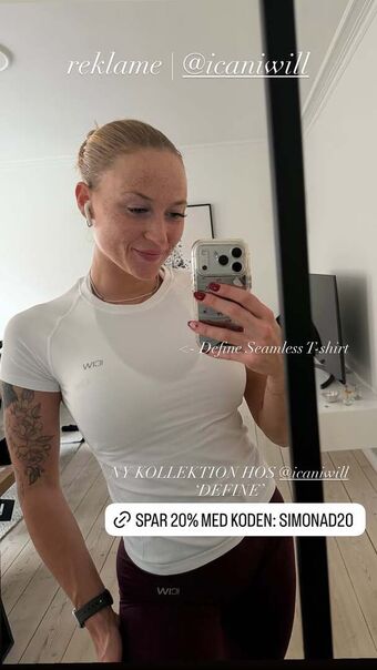 Simona Dalgaard Голи Изтичания OnlyFans Снимки 12