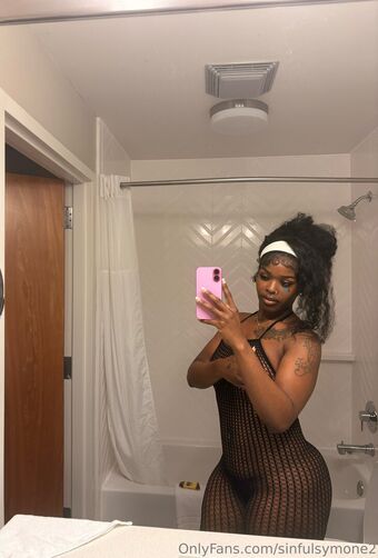 sinfulsymone2 Голи Изтичания OnlyFans Снимки 2