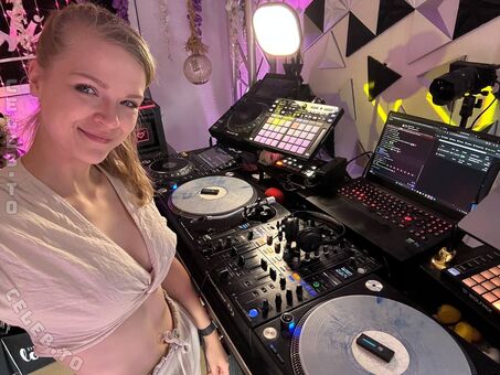 Sintica Голи Изтичания OnlyFans Снимки 67