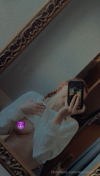 skyedawsin Голи Изтичания OnlyFans Снимки 3