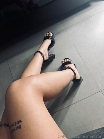 smallapril Голи Изтичания OnlyFans Снимки 10