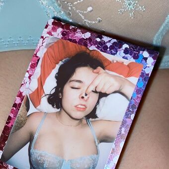Snailmail Голи Изтичания OnlyFans Снимки 14