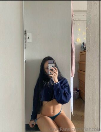 Sofia Cola Голи Изтичания OnlyFans Снимки 2