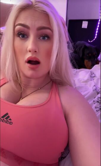 Sofia White Голи Изтичания OnlyFans Снимки 2