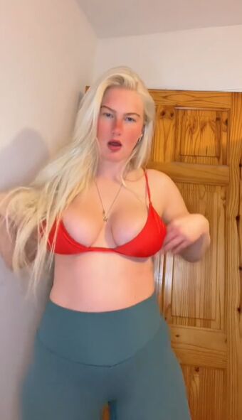 Sofia White Голи Изтичания OnlyFans Снимки 7