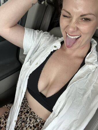 Sofya Brooke Голи Изтичания OnlyFans Снимки 4