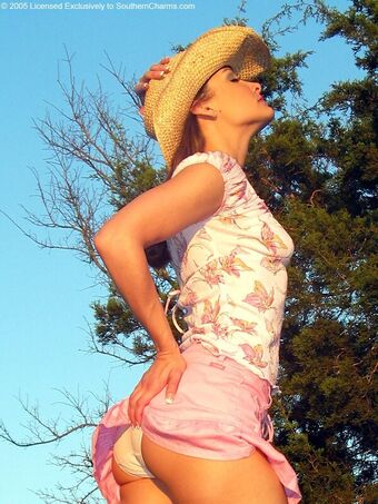 Southern-Charms Reese