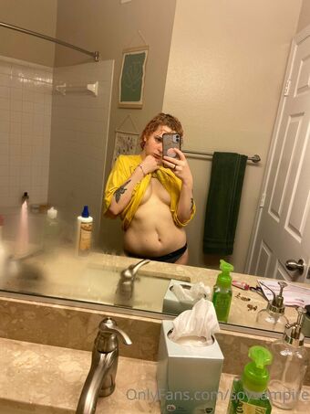 soyvampire Голи Изтичания OnlyFans Снимки 3