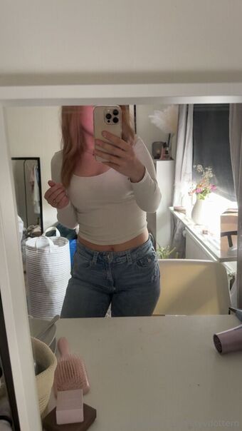 styvdottern Голи Изтичания OnlyFans Снимки 8