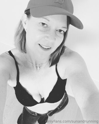 sunandrunning Голи Изтичания OnlyFans Снимки 5