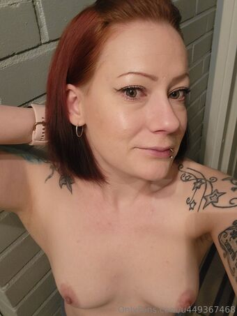 susannahh Голи Изтичания OnlyFans Снимки 7