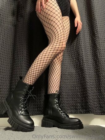swirlingclouds Голи Изтичания OnlyFans Снимки 13