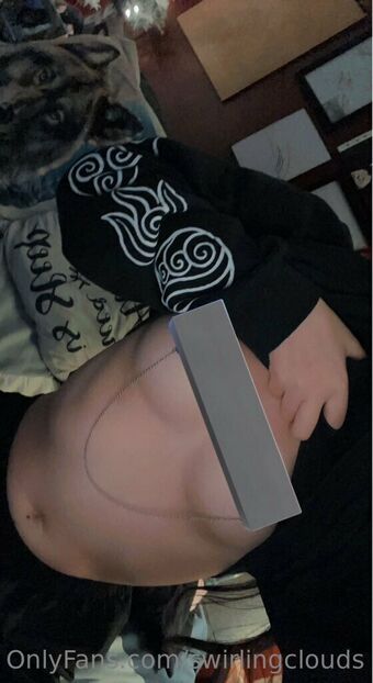 swirlingclouds Голи Изтичания OnlyFans Снимки 17