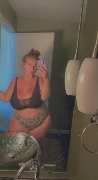 Tabitha R Голи Изтичания OnlyFans Снимки 1