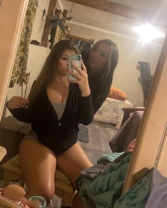 Talea Голи Изтичания OnlyFans Снимки 17
