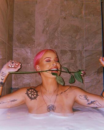 Taleesha Голи Изтичания OnlyFans Снимки 2
