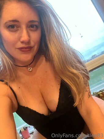 Tatti Голи Изтичания OnlyFans Снимки 28