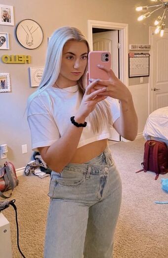 Tavia Голи Изтичания OnlyFans Снимки 17