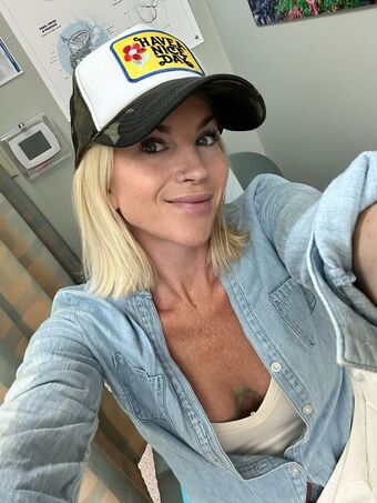 Taylor Wild Голи Изтичания OnlyFans Снимки 24