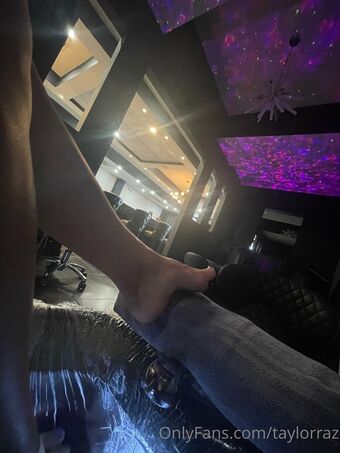 Taylorraz Голи Изтичания OnlyFans Снимки 22