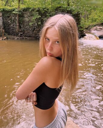 Teagan Голи Изтичания OnlyFans Снимки 9