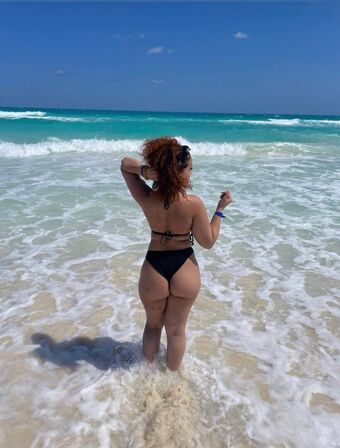 thatcurlyyaudyy Голи Изтичания OnlyFans Снимки 7