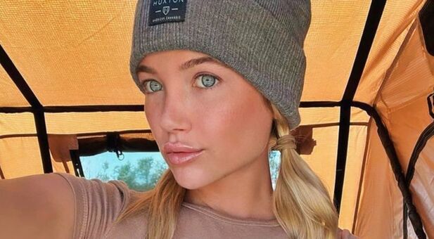 The Naughty Travelers