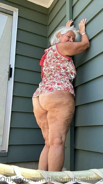 thebumbumbaroness Голи Изтичания OnlyFans Снимки 29