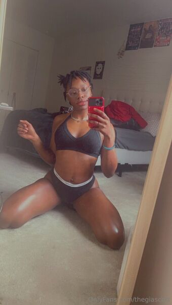 thegiascott Голи Изтичания OnlyFans Снимки 9