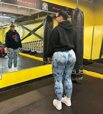 Thickfrenchie Голи Изтичания OnlyFans Снимки 25