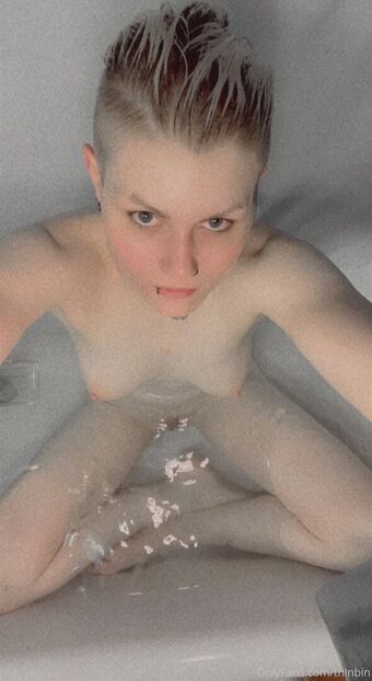 thinbin Голи Изтичания OnlyFans Снимки 4