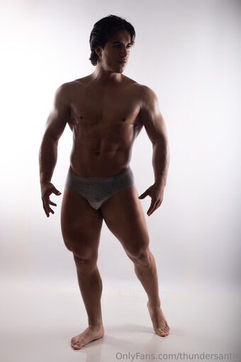 thundersantix Голи Изтичания OnlyFans Снимки 17
