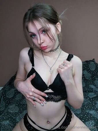 tiny_martini Голи Изтичания OnlyFans Снимки 8